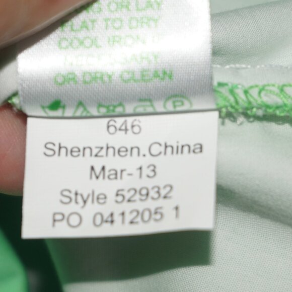 Lilly Pulitzer Capricia Floral Eyelet Cotton Dress 6 - Picture 14 of 14